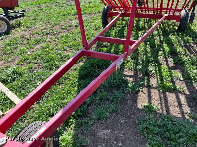 image for item MY9718 Kuhn  bale accumulator