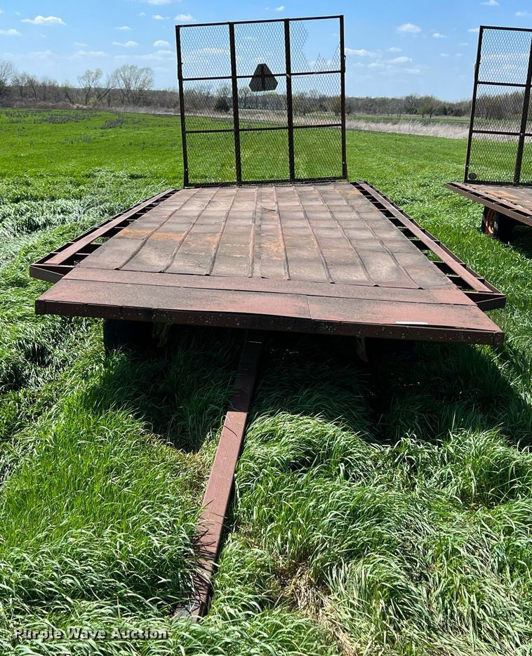 image for item MY9719 Hay trailer