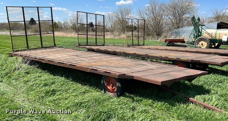 image for item MY9719 Hay trailer