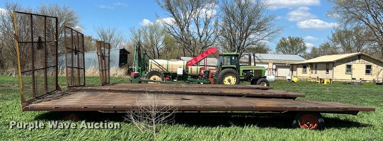 image for item MY9719 Hay trailer
