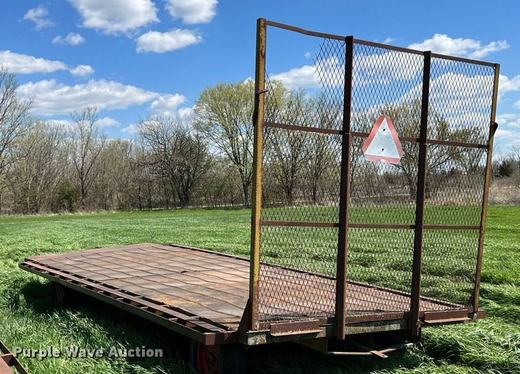 image for item MY9719 Hay trailer