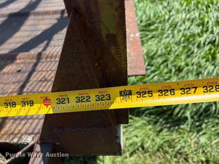 image for item MY9719 Hay trailer