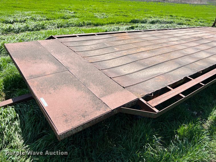 image for item MY9719 Hay trailer