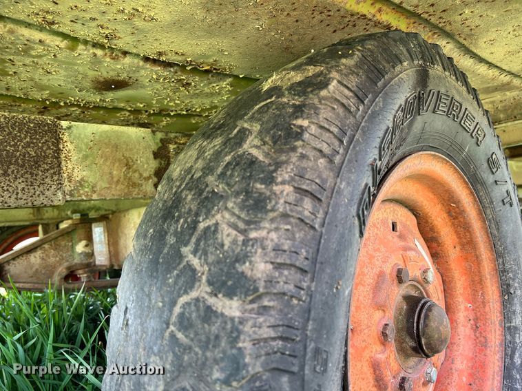 image for item MY9719 Hay trailer