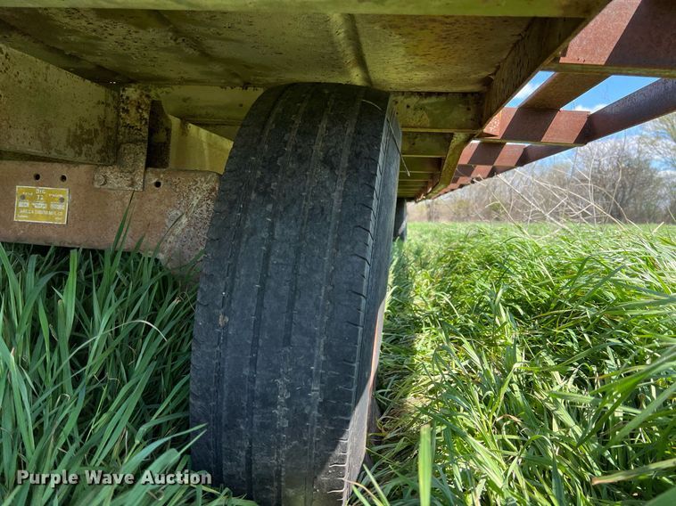 image for item MY9719 Hay trailer