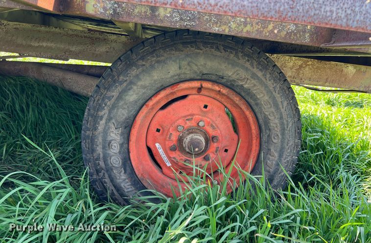 image for item MY9719 Hay trailer