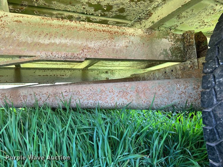 image for item MY9719 Hay trailer