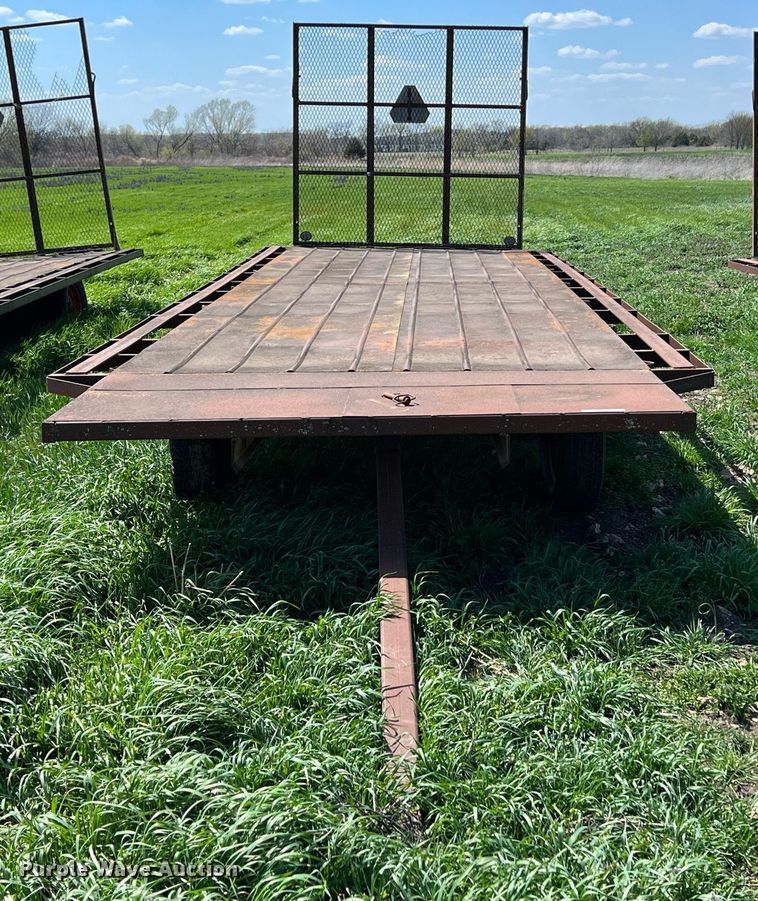 image for item MY9720 Hay trailer