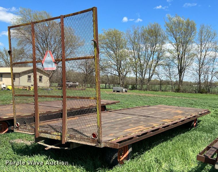 image for item MY9720 Hay trailer