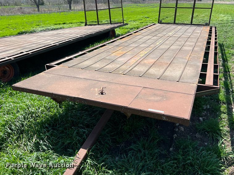 image for item MY9720 Hay trailer