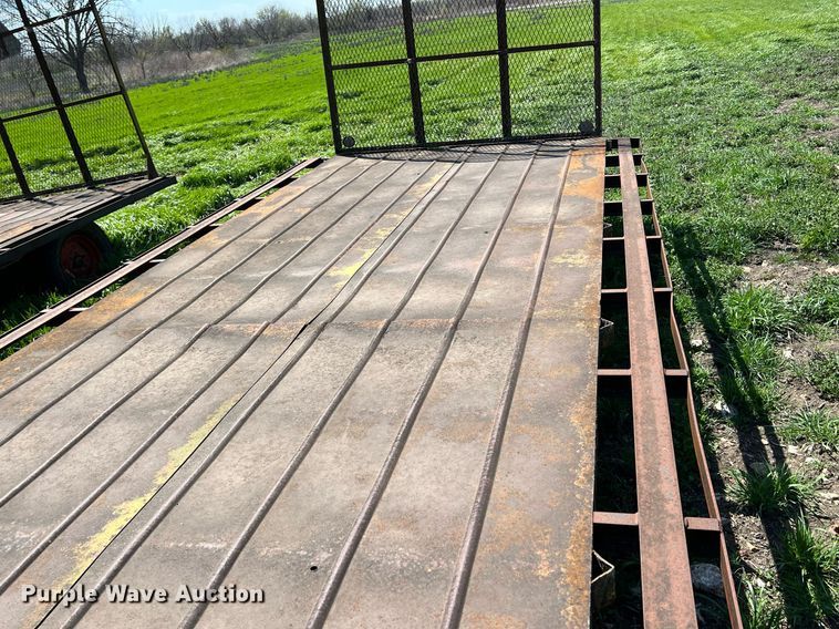 image for item MY9720 Hay trailer