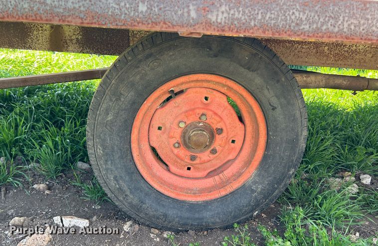 image for item MY9720 Hay trailer