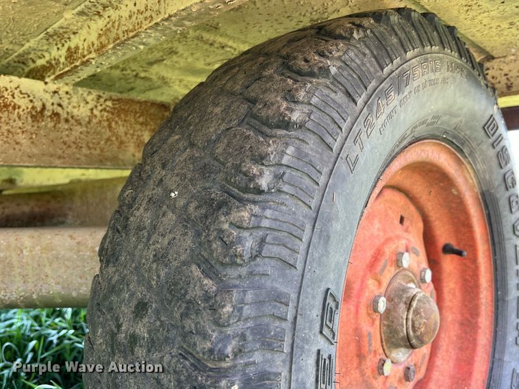 image for item MY9720 Hay trailer