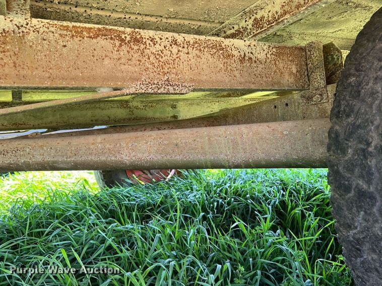 image for item MY9720 Hay trailer