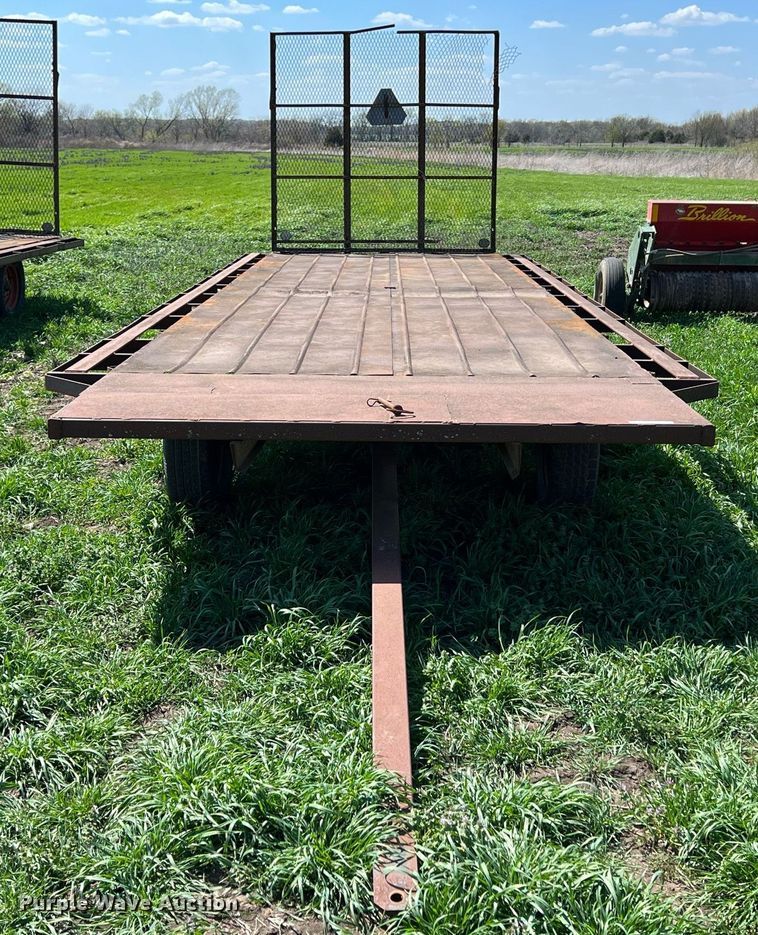 image for item MY9721 Hay trailer