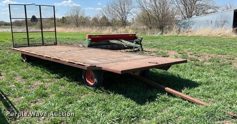 image for item MY9721 Hay trailer