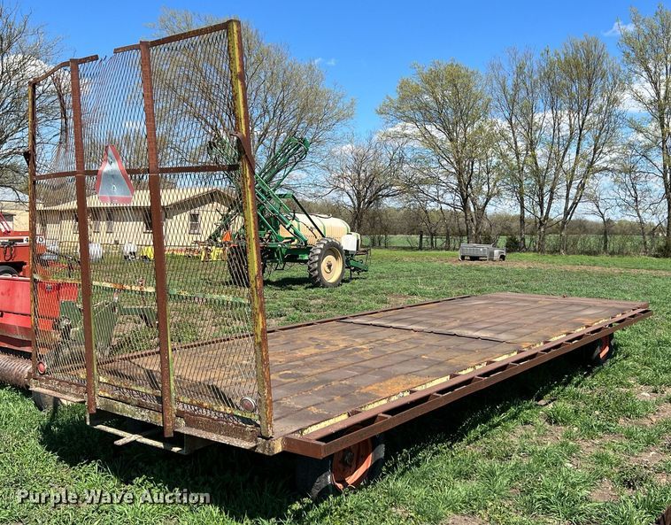 image for item MY9721 Hay trailer