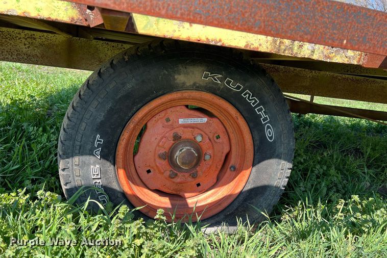 image for item MY9721 Hay trailer