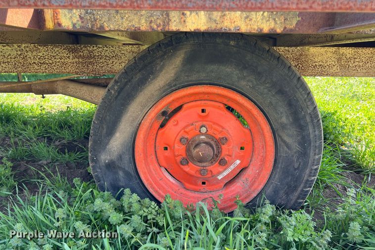 image for item MY9721 Hay trailer