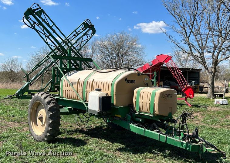 image for item MY9724 Great Plains CF600  sprayer