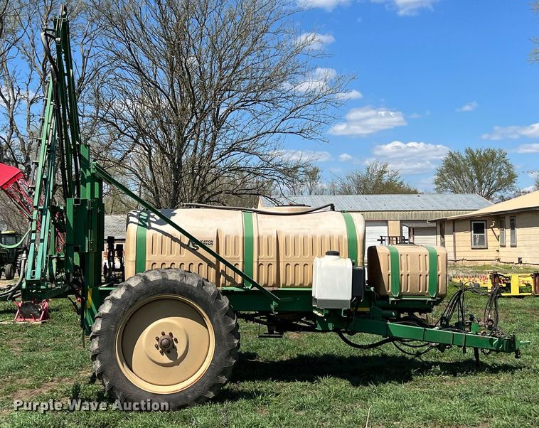 image for item MY9724 Great Plains CF600  sprayer