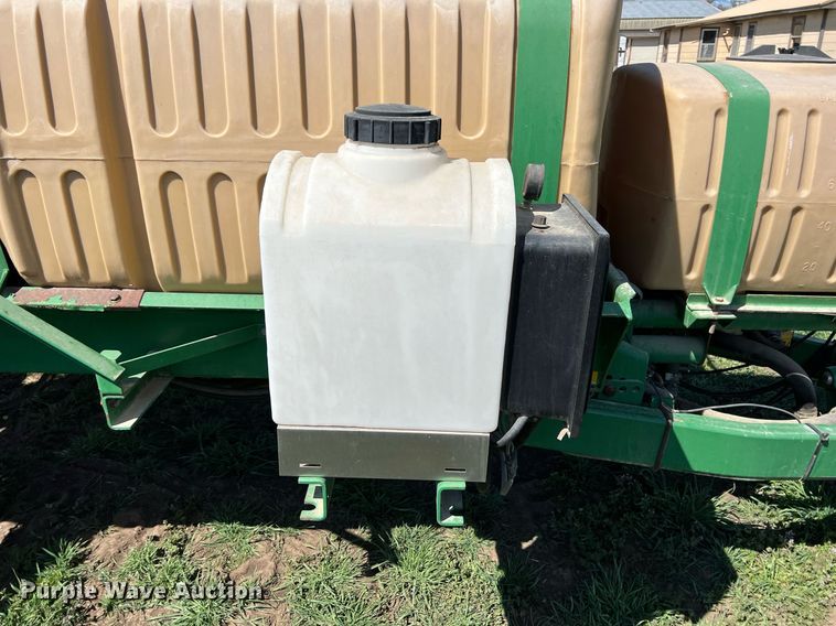 image for item MY9724 Great Plains CF600  sprayer