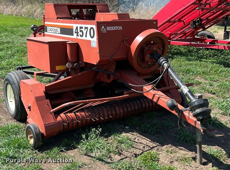 image for item MY9725 Hesston 4570  small square baler