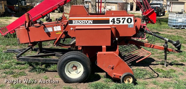 image for item MY9725 Hesston 4570  small square baler
