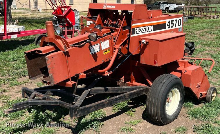 image for item MY9725 Hesston 4570  small square baler