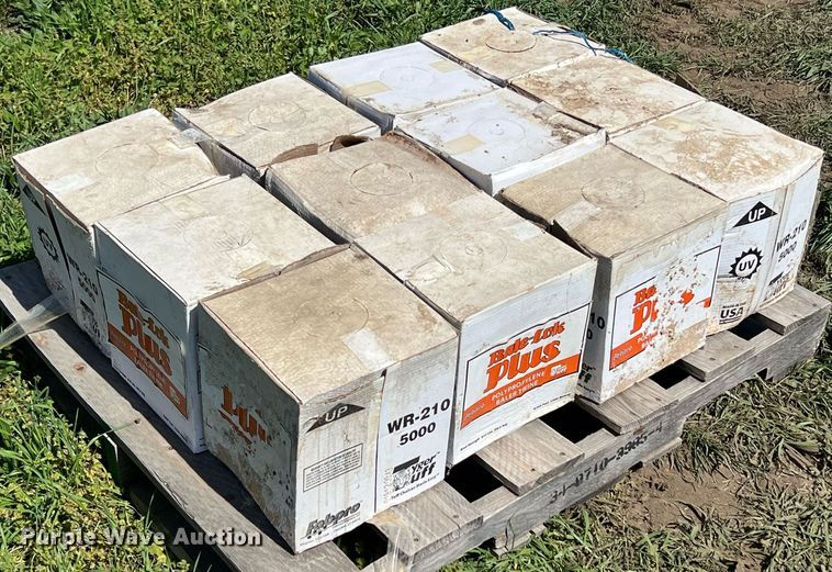 image for item MY9725 Hesston 4570  small square baler