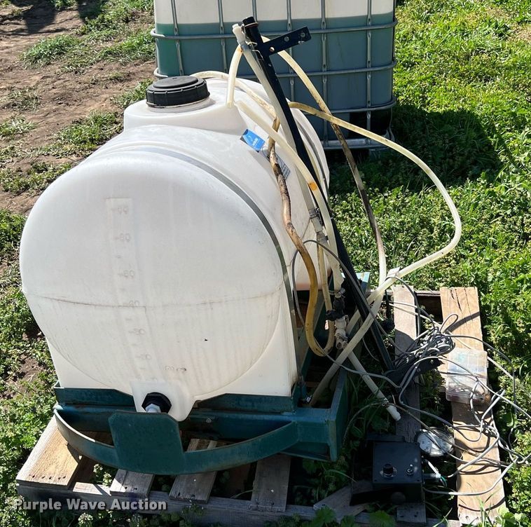 image for item MY9727 Harvest Tec 457  applicator