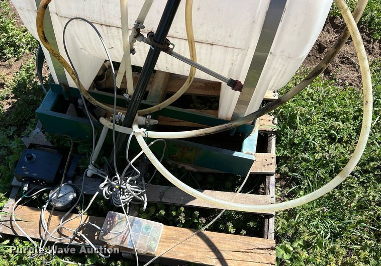 image for item MY9727 Harvest Tec 457  applicator