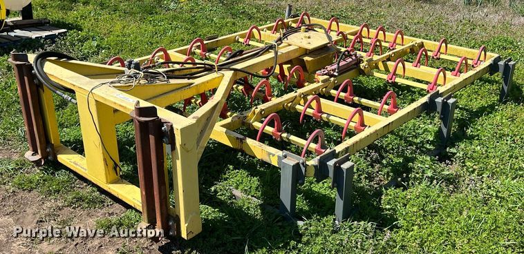 image for item MY9729 Skid steer bale accumulator grapple