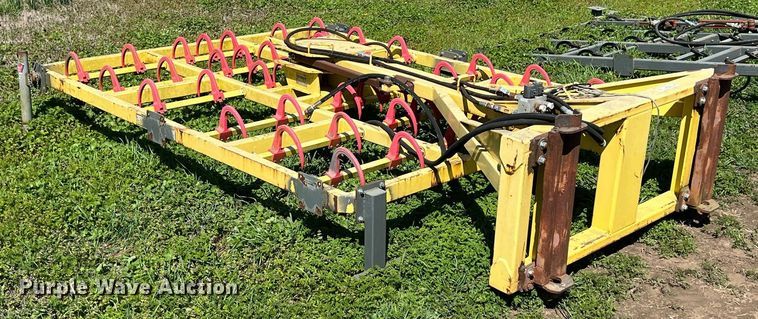 image for item MY9729 Skid steer bale accumulator grapple