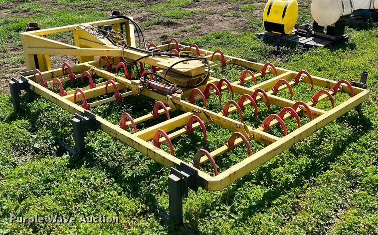 image for item MY9729 Skid steer bale accumulator grapple
