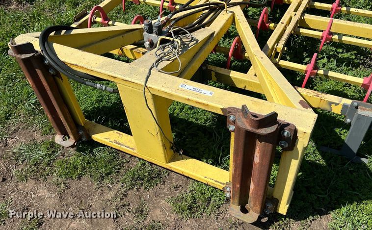 image for item MY9729 Skid steer bale accumulator grapple