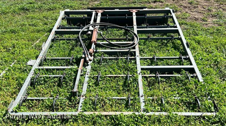 image for item MY9730 Skid steer bale accumulator grapple