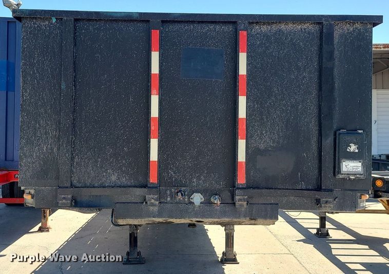 image for item DC6144 1988 Utility  flatbed trailer