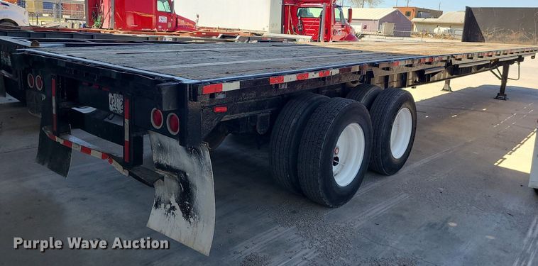 image for item DC6144 1988 Utility  flatbed trailer
