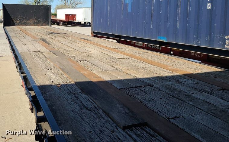 image for item DC6144 1988 Utility  flatbed trailer