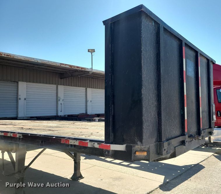 image for item DC6144 1988 Utility  flatbed trailer