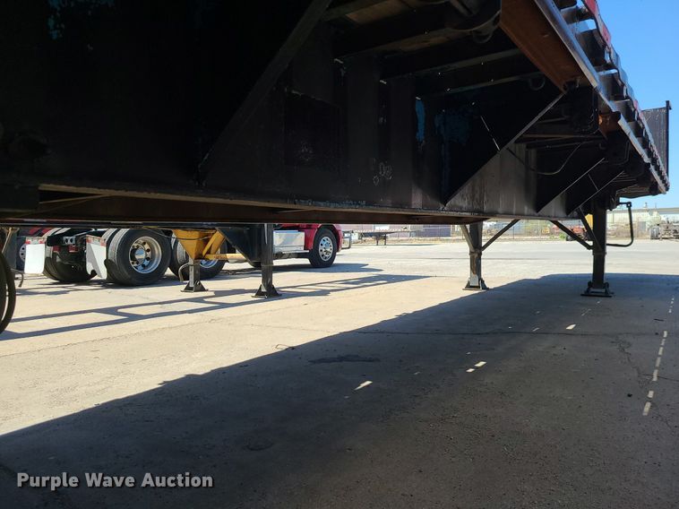 image for item DC6144 1988 Utility  flatbed trailer