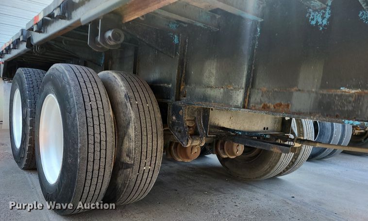 image for item DC6144 1988 Utility  flatbed trailer