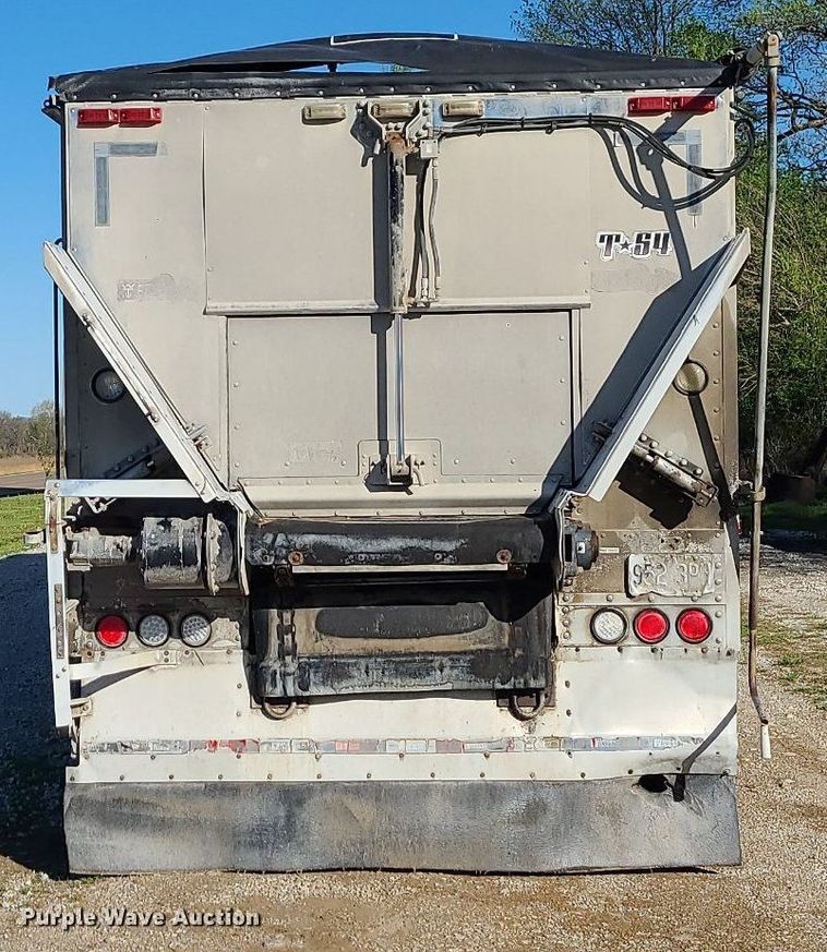 image for item DC6148 2010 Wilson DWBT-650  live bottom trailer