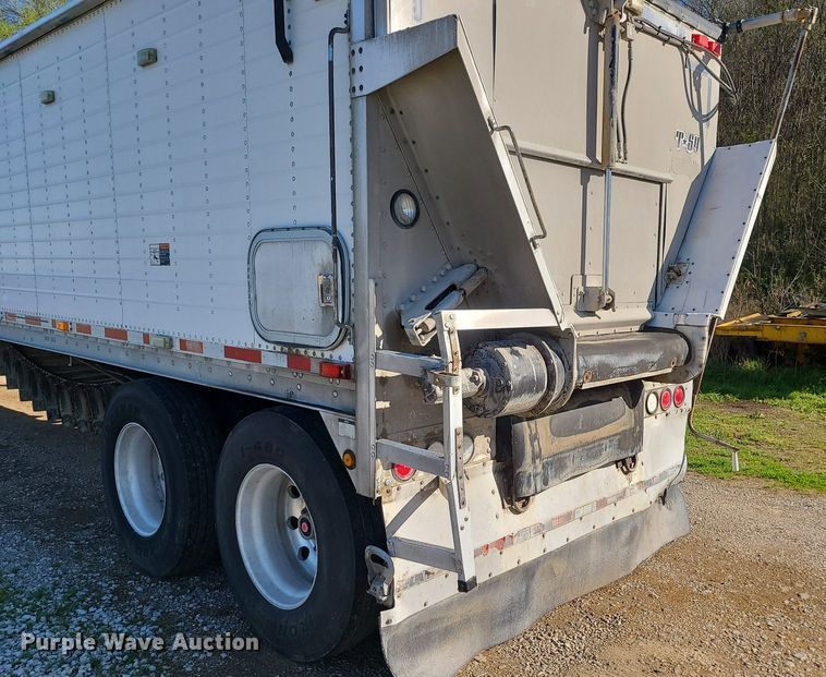 image for item DC6148 2010 Wilson DWBT-650  live bottom trailer