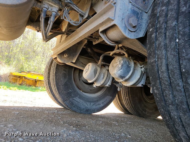 image for item DC6148 2010 Wilson DWBT-650  live bottom trailer