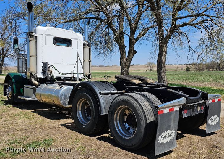 image for item DK1739 1997 Peterbilt 378  semi truck