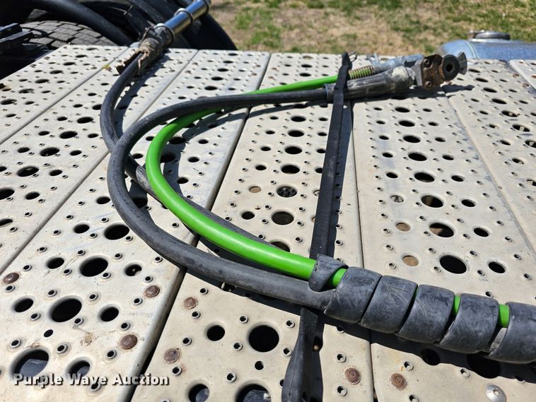 image for item DK1739 1997 Peterbilt 378  semi truck