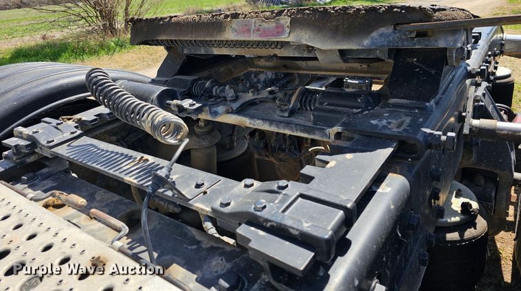 image for item DK1739 1997 Peterbilt 378  semi truck