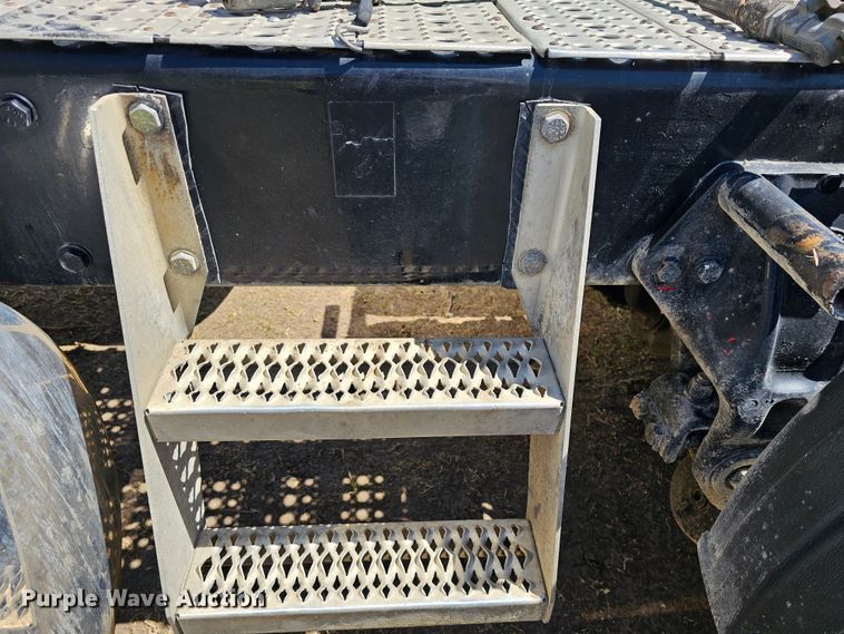 image for item DK1739 1997 Peterbilt 378  semi truck